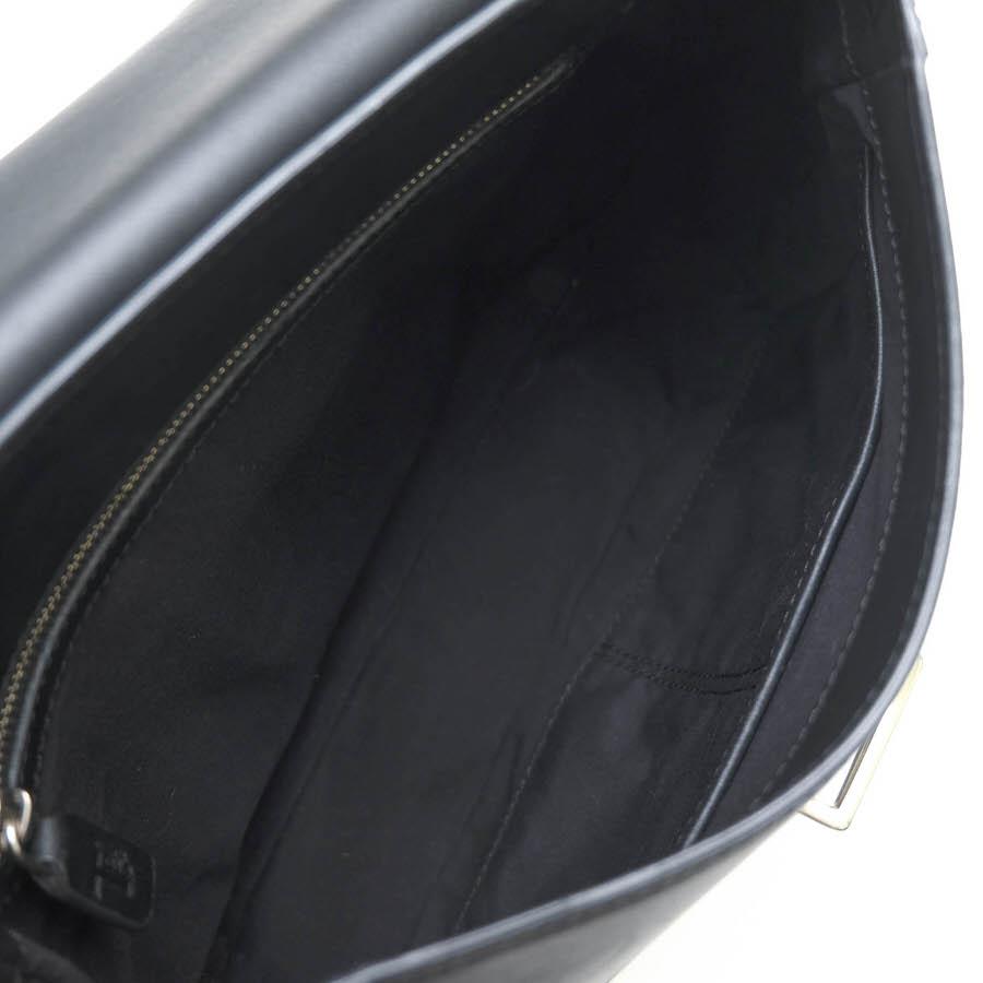 TOD'S（トッズ） ハンドバッグ 牛革 カーフ フラップ式 肩掛け ワン