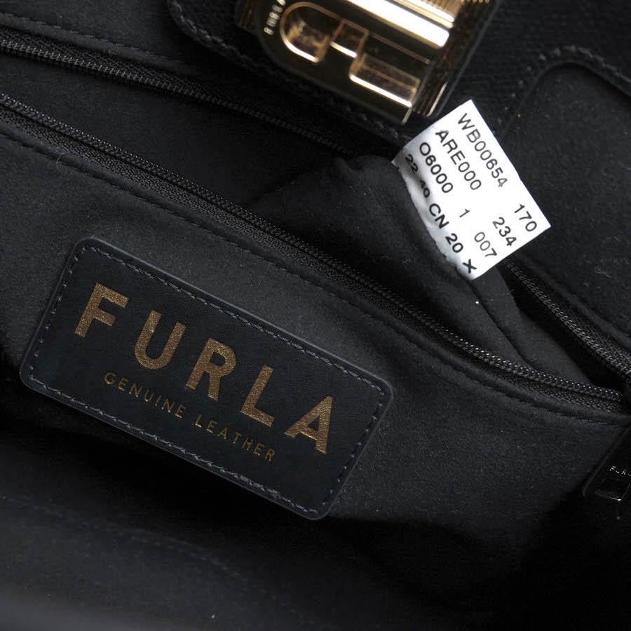 ○フルラ FURLA 牛革 ハンドバッグ WB00654 1927 M TOP HANDLE フォーマルバッグ 冠婚葬祭 レディース 【中古】 中古 FURLA（フルラ） ハンドバッグ WB00654 1927 M TOP HANDLE 牛革