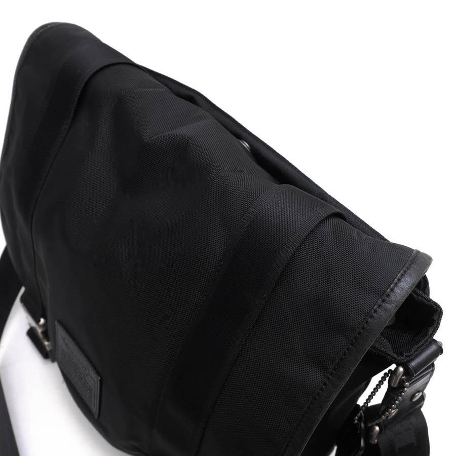 コーチ　メッセンジャーバッグ　ショルダーバッグ　ボイジャー　フラップ　ナイロン COACH（コーチ） ショルダーバッグ F70422 Voyager Messenger