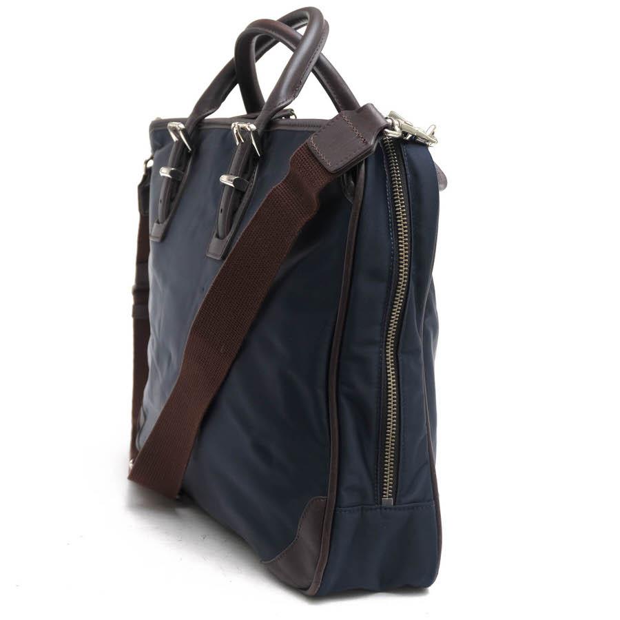 BARNEYS NEWYORK（バーニーズニューヨーク） ビジネスバッグ 高密度