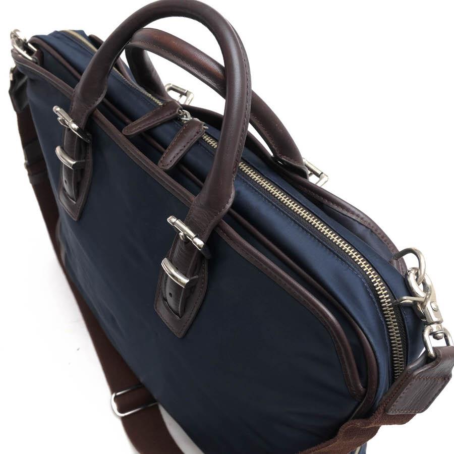 BARNEYS NEWYORK（バーニーズニューヨーク） ビジネスバッグ 高密度