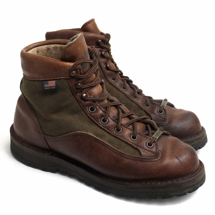 Danner ダナー マウンテンブーツ 330x Danner Light2 ダナーライト2 フルグレインレザー Gore Tex ゴアテックス ダナー式ステッチダウン製法 Vibramソール S9934 Desir Yahoo ショッピング店 通販 Yahoo ショッピング
