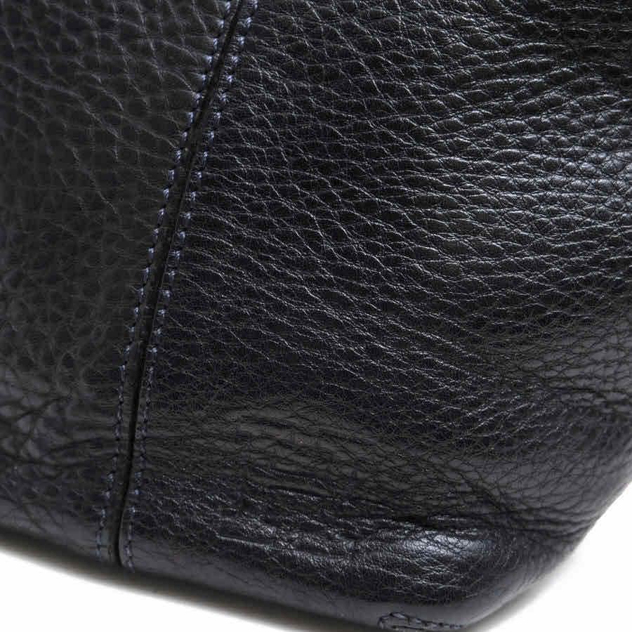 HIROFU（ヒロフ） ショルダーバッグ 牛革 Hロゴ シボ革 シュリンク