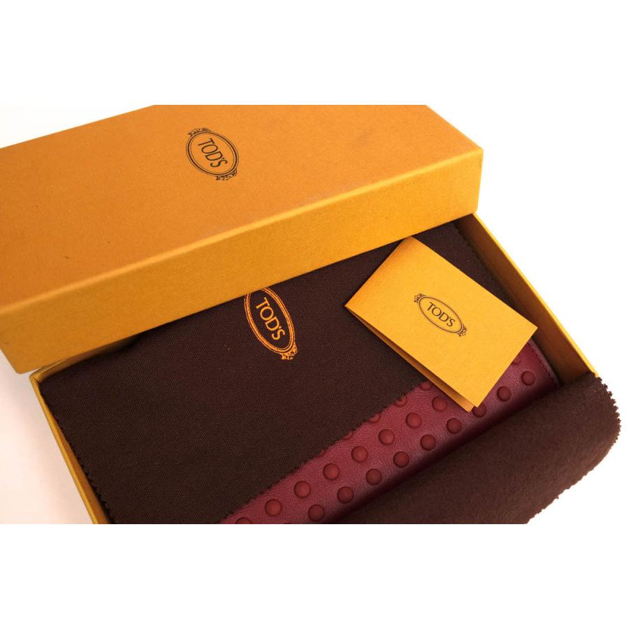 ○トッズ TOD'S 牛革 カーフ 長財布 GOMMINI ゴンミーニ 小銭入れなし 札入れ 二つ折り スタッズ メンズ 【中古】 中古 TOD'S（トッズ） 長財布 GOMMINI ゴンミーニ 牛革 カーフ 小銭入れなし