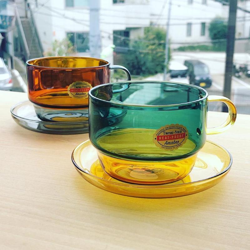 ハンドメイド ガラス製 四角形皿 アンバー銅入り 【公式通販】