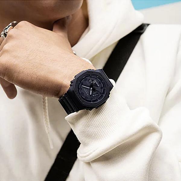 G-SHOCK GA-2100-1A1JF カーボンコアガード構造 耐衝撃性能 20気圧防水