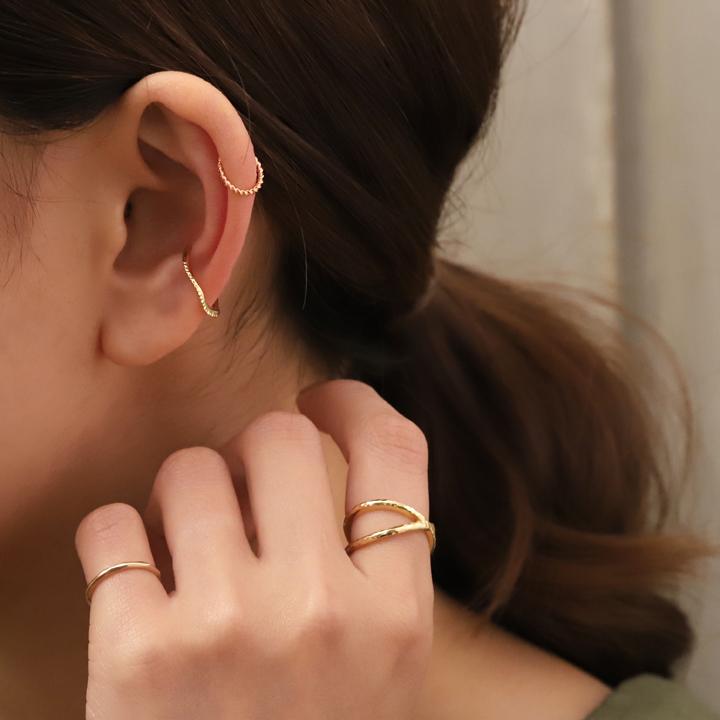 イヤーカフ 18金 イヤカフ k18 18k レディース ピンクゴールド ノンホール ピアス ツイスト ひねり 18 金 ノンホールピアス シンプル 小さめ つけっぱなし 片耳 | DEVAS | 10