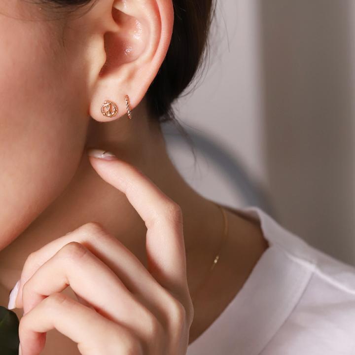 イヤーカフ 18金 イヤカフ k18 18k レディース ピンクゴールド ノンホール ピアス ツイスト ひねり 18 金 ノンホールピアス シンプル 小さめ つけっぱなし 片耳 | DEVAS | 11