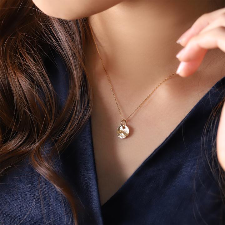 18金ネックレス k18 ネックレス 18金 レディース イニシャルネックレス イニシャル アルファベット コイン 刻印 18k | DEVAS | 10