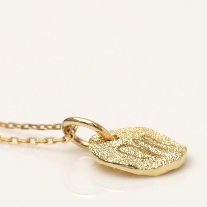 18金ネックレス k18 ネックレス 18金 レディース イニシャルネックレス イニシャル アルファベット コイン 刻印 18k | DEVAS | 02