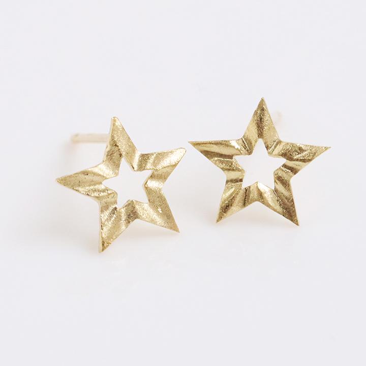 DEVAS 18金 ピアス k18 18金ピアス 18k スター 星 スタッズ シンプル