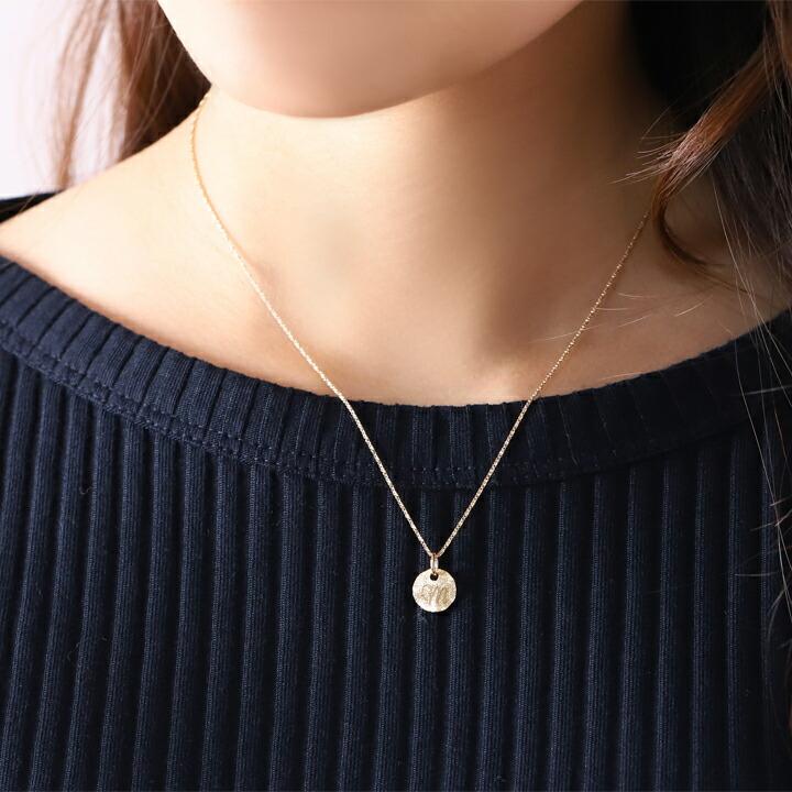 DEVAS 日曜7%クーポン有▽ ペンダントトップ 18金 イニシャル