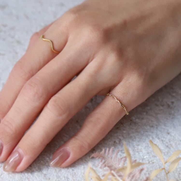 18金 リング k18 ピンキーリング k18リング スクリューチェーン 18k 指輪 レディース 18金指輪 18金リング 18kリング シンプル ピンキー ゴールド 地金 細い | DEVAS | 03