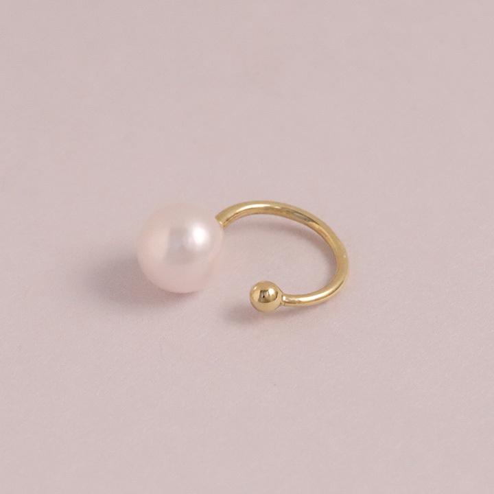 イヤーカフ 18金 イヤカフ k18 18k レディース ノンホール ピアス あこやパール 本真珠 18 金 ノンホールピアスの画像