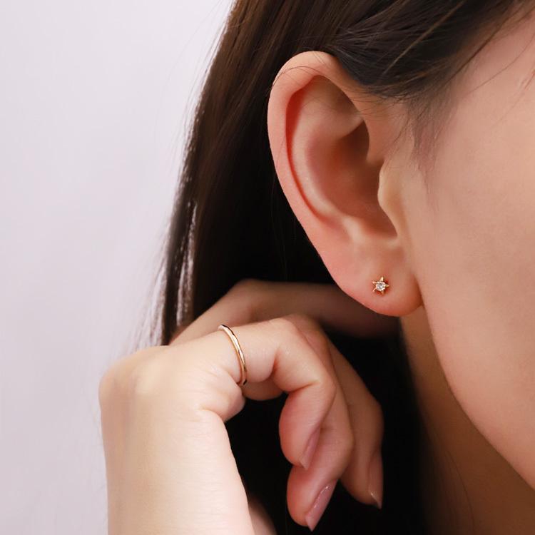 DEVAS 18金 ピアス k18 18金ピアス 18k 一粒 ダイヤ スター 