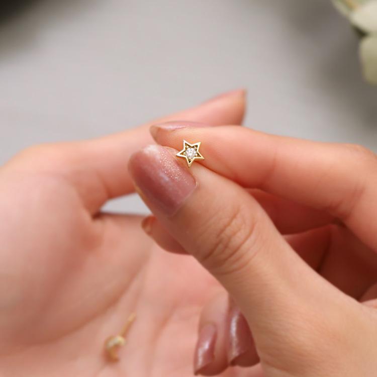 18金 ピアス k18 18金ピアス 18k 星 月  スター ハーフムーン ダイヤモンド シンプル k18ピアス レディース ピアス18金 | DEVAS | 12