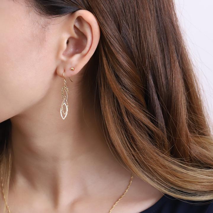 18金 ピアス フック揺れる WG ホワイトゴールド ゴールド コンビ