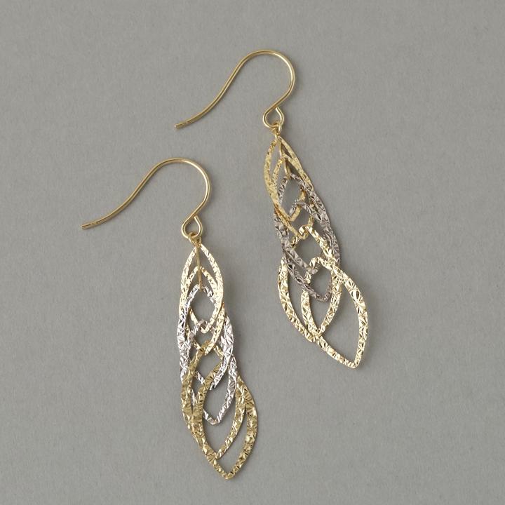 DEVAS 【2/4 値上げ対象】 18金 ピアス ホワイトゴールド k18 18金