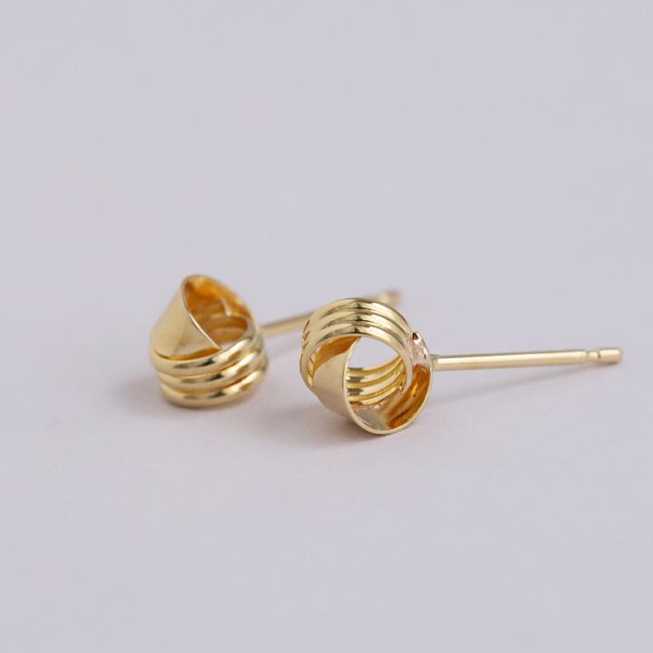 18金 ピアス 18k 18金ピアス KNOT 結び目 プラチナ Pt900 シンプル k18ピアス レディース ピアス18金 地金 小さめ | DEVAS | 03