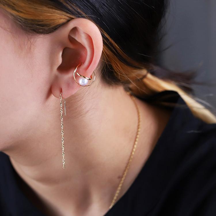 DEVAS 日曜7%クーポン有▽ 18金 ピアス k18 揺れる アメリカン