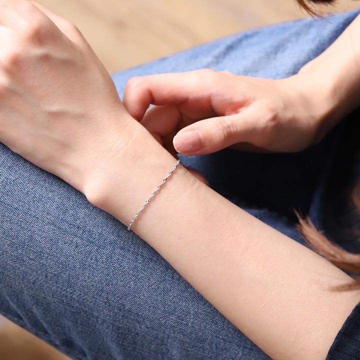 DEVAS 4月土日限定 15%クーポン▽ プラチナブレスレット