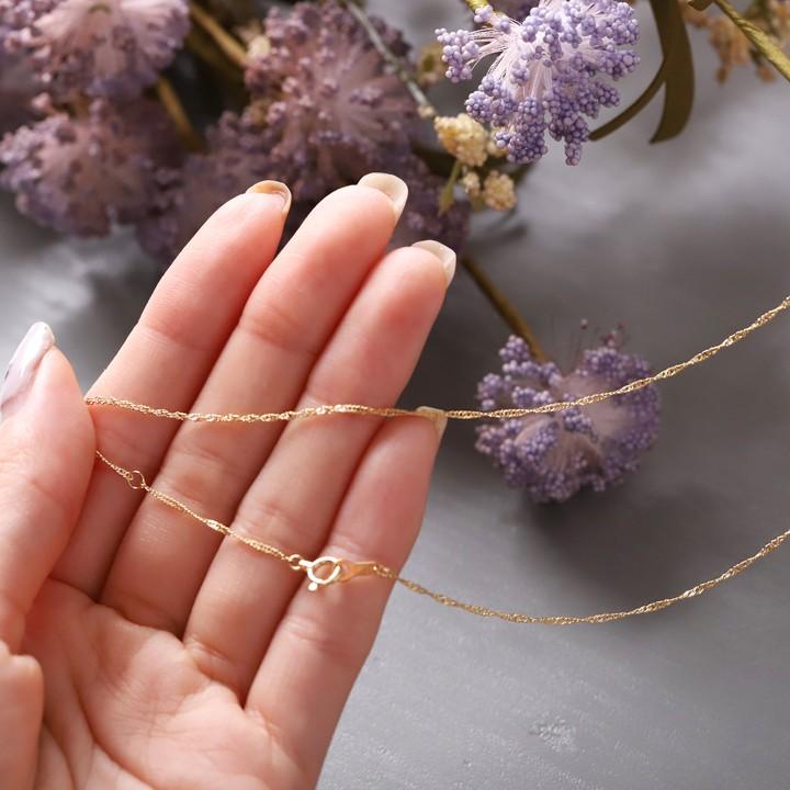 18金 ネックレス チェーンのみ 細い シンプル ゴールドネックレス レディース 18k スクリューチェーン 華奢 幅1.2mm ギフト プレゼント :DSN-GCH05:デザイナーズジュエリー DEVAS - 通販 - Yahoo!ショッピング 18金 ネックレス チェーンのみ 細い シンプル ゴールドネックレス レディース 18k スクリューチェーン 華奢 幅1.2mm ギフト プレゼント :DSN-GCH05:デザイナーズジュエリー DEVAS - 通販 - Yahoo!ショッピング
