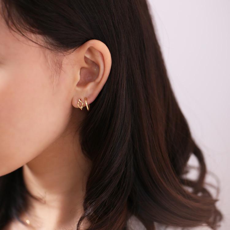 イヤーカフ 18金 イヤカフ k18 18k レディース ノンホール ピアス フラット 角状 18 金 ノンホールピアス シンプル ゴールド 小さめ つけっぱなし 片耳 | DEVAS | 09