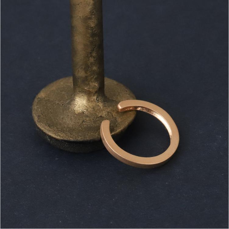 イヤーカフ 18金 イヤカフ k18 18k レディース ピンクゴールド ノンホール ピアス フラット 角状 18 金 ノンホールピアス シンプル 小さめ つけっぱなし 片耳 | DEVAS | 03