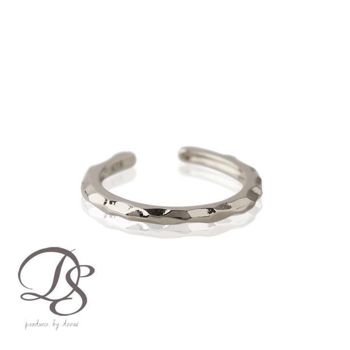 プラチナイヤーカフ プラチナ イヤカフ 凸凹 槌目 レディース ノンホール ピアス Pt950 片耳 ノンホールピアス | DEVAS