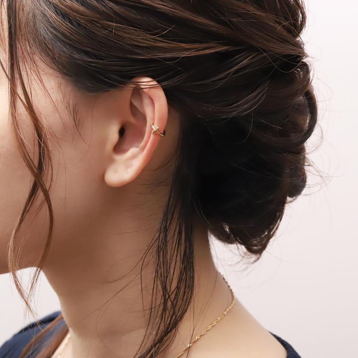 イヤーカフ 18金 イヤカフ k18 18k レディース ノンホール ピアス クロス 十字架 18 金 ノンホールピアス シンプル ゴールド 小さめ つけっぱなし 片耳 | DEVAS | 07