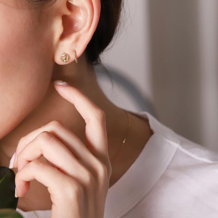 イヤーカフ 18金 イヤカフ k18 18k レディース ノンホール ピアス ツイスト ひねり 18 金 ノンホールピアス シンプル ゴールド 小さめ つけっぱなし 片耳 | DEVAS | 11