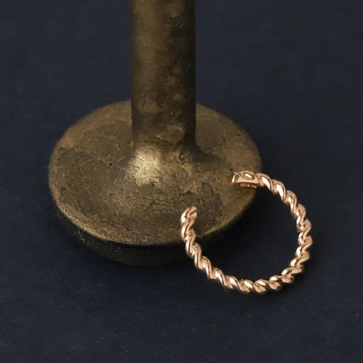 イヤーカフ 18金 イヤカフ k18 18k レディース ピンクゴールド ノンホール ピアス ツイスト ひねり 18 金 ノンホールピアス シンプル 小さめ つけっぱなし 片耳 | DEVAS | 05