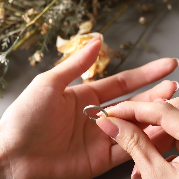 プラチナイヤーカフ プラチナ イヤカフ  シルク マット レディース ノンホール ピアス Pt950 片耳 ノンホールピアス | DEVAS | 09