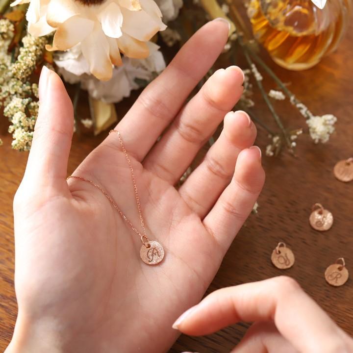 【土日限定3500円OFFクーポン有】 18金ネックレス k18 ネックレス 18金 ピンクゴールド レディース コイン イニシャル アルファベット 刻印 18k 小豆 | DEVAS | 15