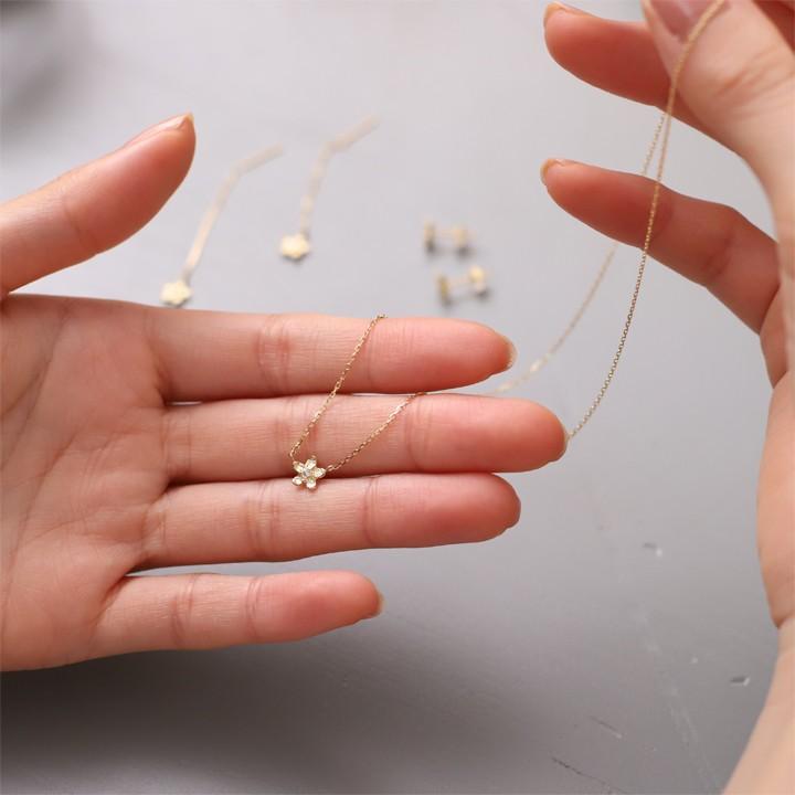 【土日限定2000円OFFクーポン有】 18金ネックレス k18 ネックレス 18金 フラワー 花 花びら プルメリア ダイヤモンド ルビー 18k あずきチェーン 小豆 | DEVAS | 10