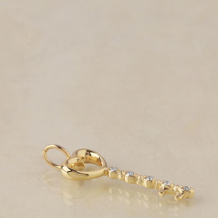 【土日限定5000円OFFクーポン有】 ペンダントトップ 18金 k18 18金ネックレス ペンダント 鍵 キー ハート ダイヤ 18k ネックレス 18金ペンダントトップ | DEVAS | 02