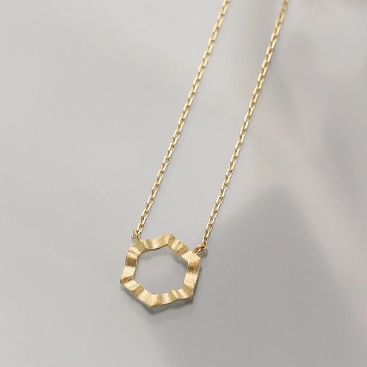 6月土日限定 7%クーポン▼ 18金ネックレス k18 ネックレス 18金 レディース 六角形 ヘキサゴン 波目 k18ネックレス 18k あずきチェーン 小豆 | DEVAS | 01
