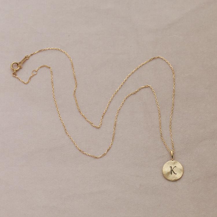 【土日限定3500円OFFクーポン有】 18金ネックレス k18 ネックレス 18金 レディース コイン イニシャル アルファベット 18k あずきチェーン 小豆 60cm | DEVAS | 05