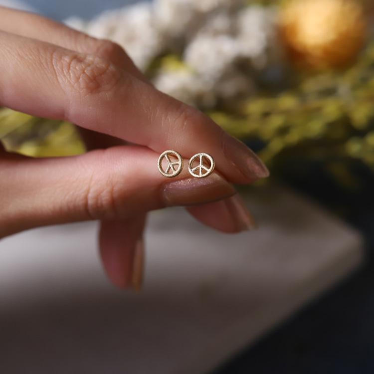18金 ピアス k18 18金ピアス 18k ピースマーク シンプル k18ピアス レディース ピアス18金 地金 ゴールド 18kピアス 小さめ つけっぱなし 両耳 セット | DEVAS | 09