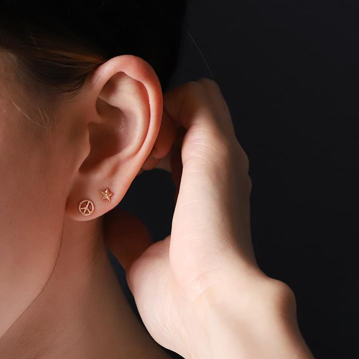 18金 ピアス k18 ピンクゴールド 18金ピアス 18k ピースマーク スタッズ シンプル k18ピアス レディース ピアス18金 地金18kピアス 小さめ つけっぱなし 両耳 | DEVAS | 06