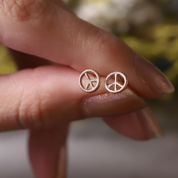 18金 ピアス k18 ピンクゴールド 18金ピアス 18k ピースマーク スタッズ シンプル k18ピアス レディース ピアス18金 地金18kピアス 小さめ つけっぱなし 両耳 | DEVAS | 09