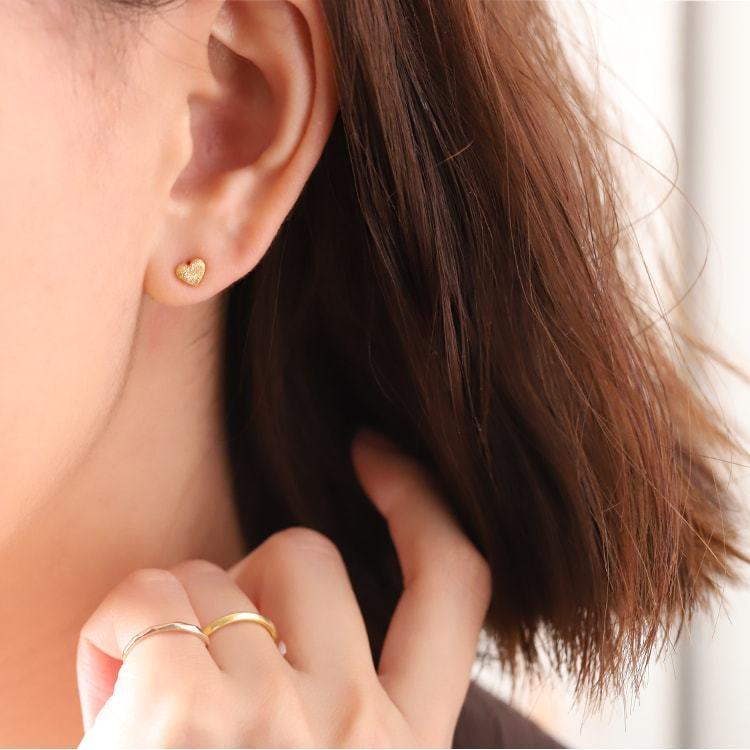 週末セール 18金ピアス　K18刻印あり　ハート3連ピアス 楽天市場】ハート ピアス K18イエローゴールド 地金ピアス 【SS