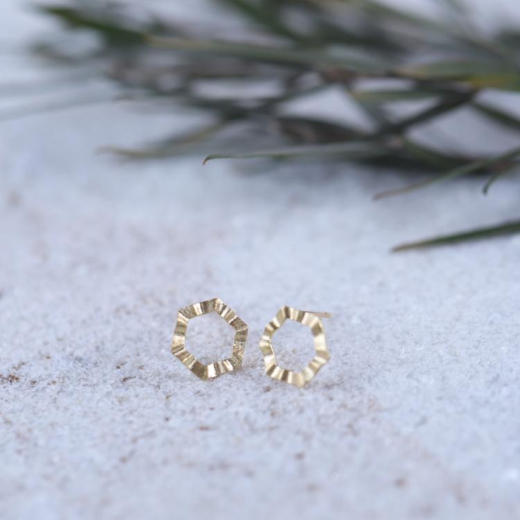 【土日限定1500円OFFクーポン有】 18金 ピアス k18 18金ピアス 18k ピンクゴールド プラチナ PT950 六角形 スタッズ k18ピアス レディース ピアス18金 | DEVAS | 01