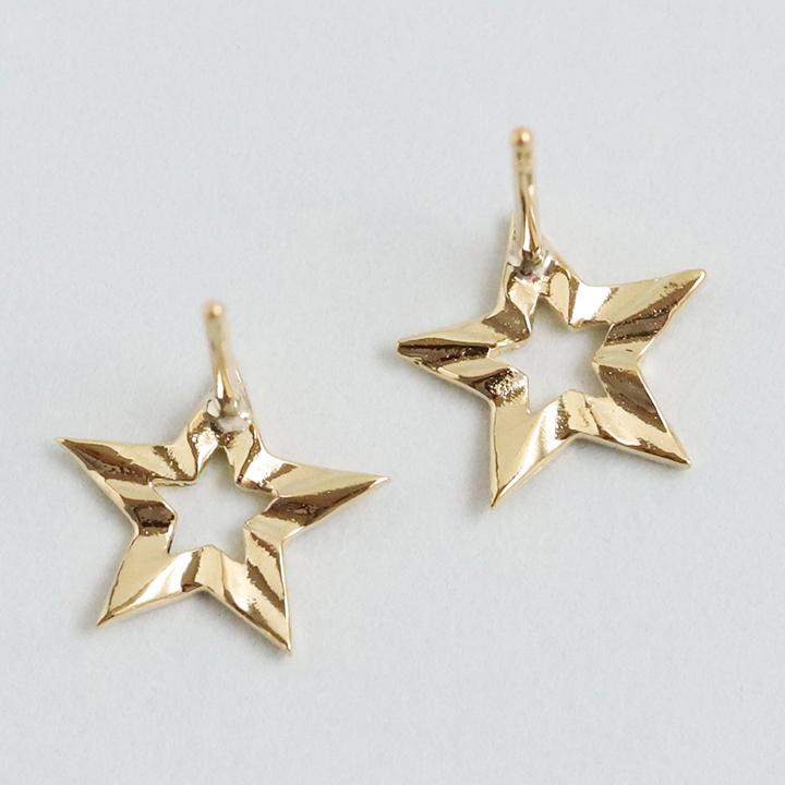 18k ゴールドピアス　3点セット　DEVAS他　星モチーフ 18k ゴールドピアス3点セットDEVAS他星モチーフ