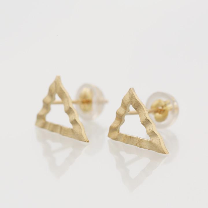 【土日限定1500円OFFクーポン有】 18金 ピアス k18 18金ピアス 18k トライアングル 三角 スタッズピアス シンプル k18ピアス レディース ピアス18金 | DEVAS | 02