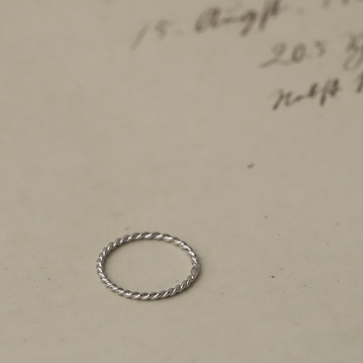 【土日限定1500円OFFクーポン有】 プラチナリング 指輪 プラチナ リング ピンキー ピンキーリング スパイラル ねじれ 指輪 レディース プラチナ指輪 | DEVAS | 03