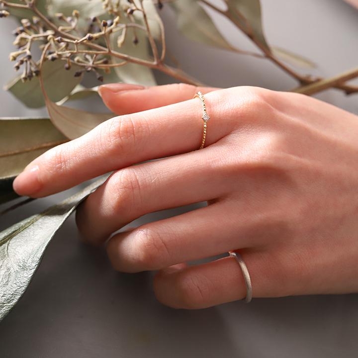 【土日限定4000円OFFクーポン有】  プラチナリング 指輪 プラチナ リング ピンキー ピンキーリング シルク 2mm幅 指輪 レディース プラチナ指輪刻印 | DEVAS | 06