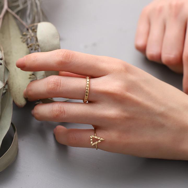 【土日限定2000円OFFクーポン有】 18金 リング k18 ピンキーリング k18リング トライアングル 三角形 18k 指輪 レディース 18金指輪 18金リング | DEVAS | 10