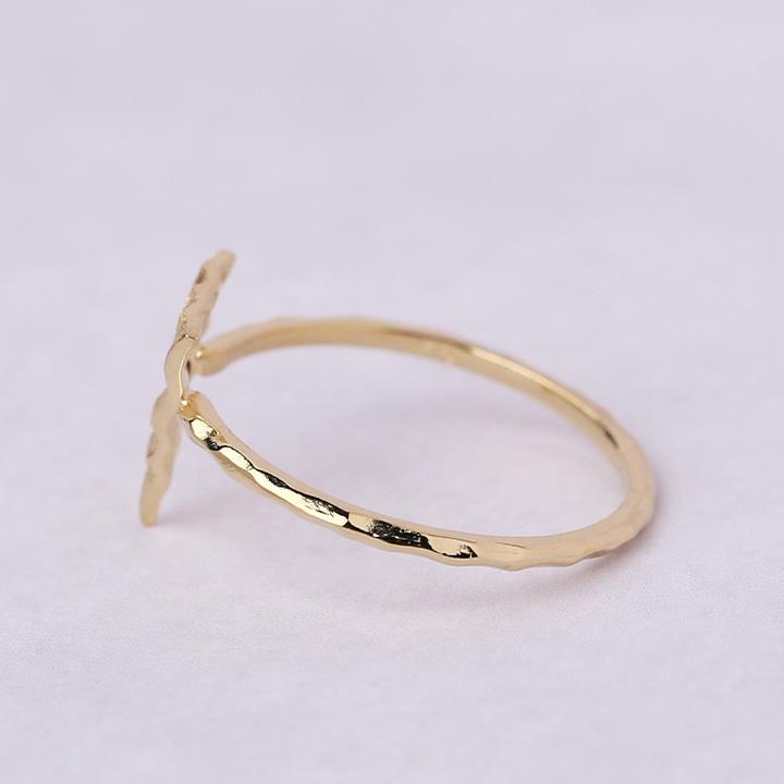 【土日限定2000円OFFクーポン有】 18金 リング k18 ピンキーリング k18リング トライアングル 三角形 18k 指輪 レディース 18金指輪 18金リング | DEVAS | 04