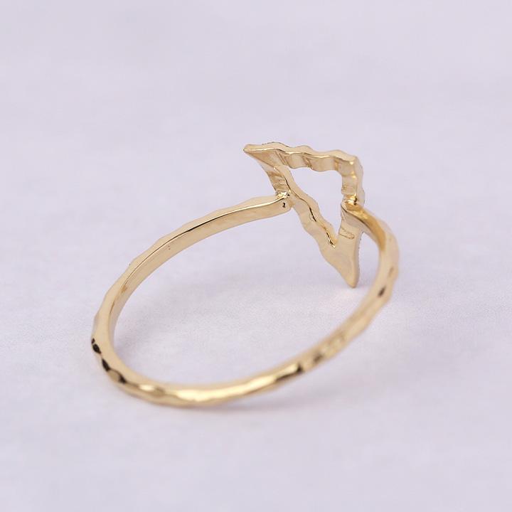 【土日限定2000円OFFクーポン有】 18金 リング k18 ピンキーリング k18リング トライアングル 三角形 18k 指輪 レディース 18金指輪 18金リング | DEVAS | 05